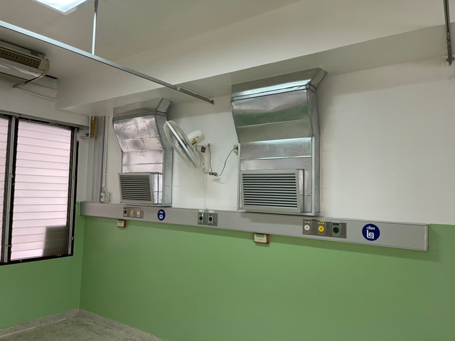 public/img/reference/HVAC System/LINE_ALBUM_รพ อู่ทอง สัปดาห์ที่4_๒๒๐๗๑๖_22.jpg